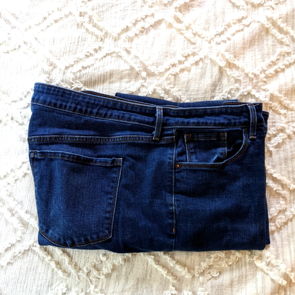 Plus size Old Navy dark wash jeans